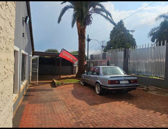 3 BEDROOM HOUSE FOR SALE IN BOSMONT